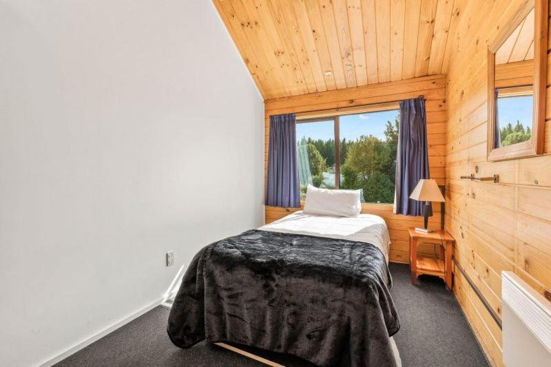 Altamont Lodge Wanaka Exterior photo
