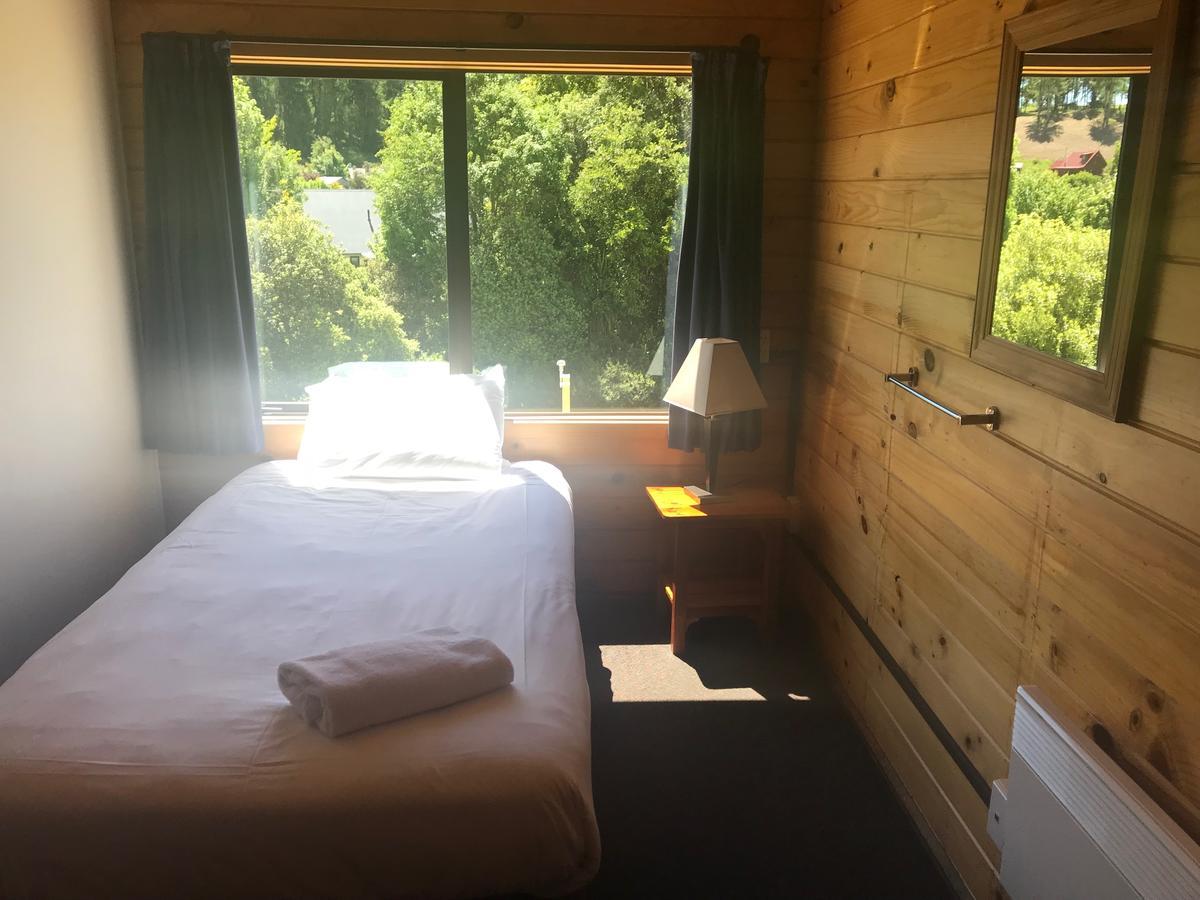 Altamont Lodge Wanaka Exterior photo
