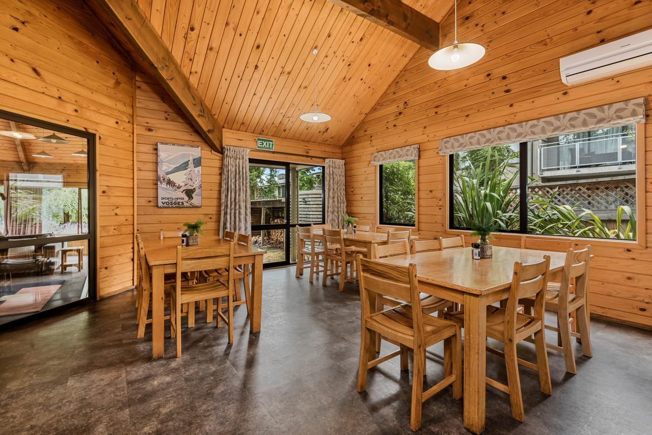 Altamont Lodge Wanaka Exterior photo